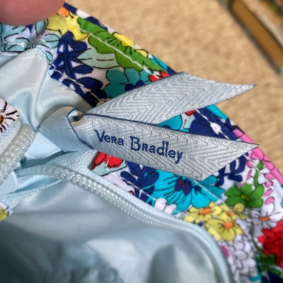 NWT Vera Bradley Small Vera tote in Far Out Floral - Picture 8 of 8